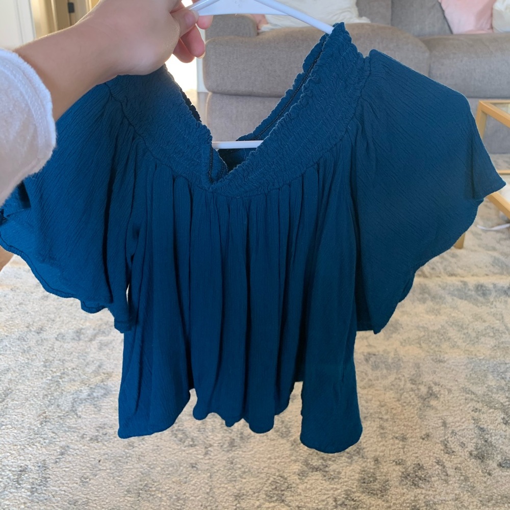 URBAN OUTFITTERS TOP